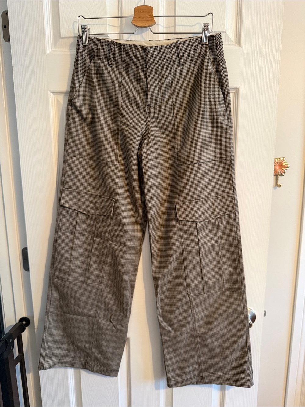 Sanctuary Glen Plaid Cargo Pants in Brown and Black